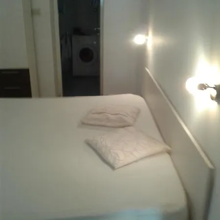 Apartman Suzana Omis Exterior photo